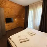 Casa Familiei Lodge *