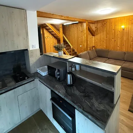Casa Familiei بيت خشبي *