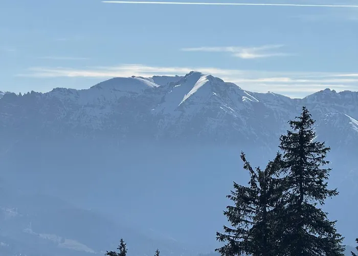 Casa Familiei Cabană *
